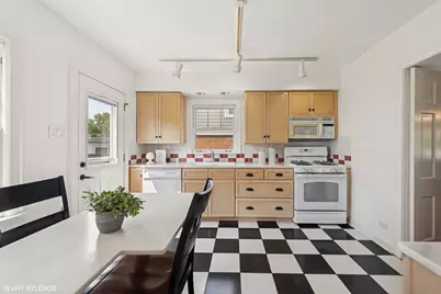 410 Leitch Avenue, La Grange, IL 60525 - Photo 9