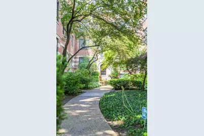 728 1/2 Hinman Avenue #2S, Evanston, IL 60202 - Photo 3
