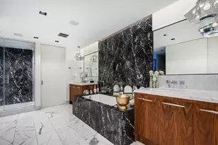 180 E Pearson St, Chicago, IL 60611 - Photo 21