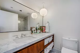 180 E Pearson St, Chicago, IL 60611 - Photo 25