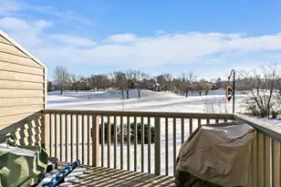 529 White Oak Ln, Lake Barrington, IL 60010 - Photo 25