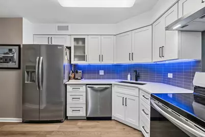 6033 N Sheridan Road #39L, Chicago, IL 60660 - Photo 11