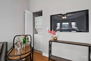 4638 N Albany Ave, Chicago, IL 60625 - Photo 9