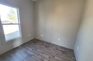 533 Deleon St, Ottawa, IL 61350 - Photo 5