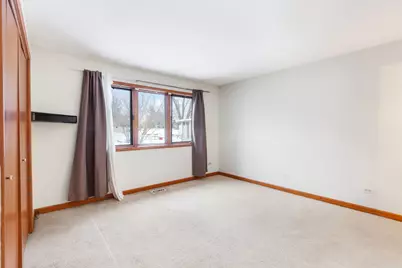 1632 Poplar Lane, Woodstock, IL 60098 - Photo 5