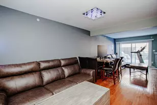 5039 Warren St, Skokie, IL 60077 - Photo 3