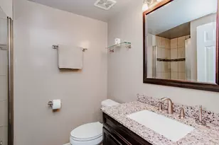 5039 Warren St, Skokie, IL 60077 - Photo 17