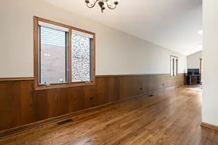 10567 Waterford Dr, Westchester, IL 60154 - Photo 15