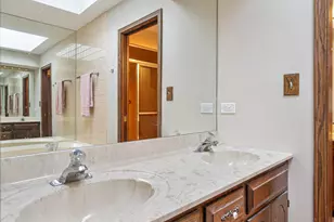 10567 Waterford Dr, Westchester, IL 60154 - Photo 23