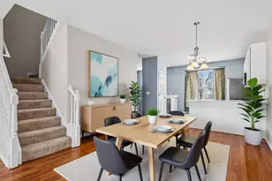 836 Lewisburg Ln, Aurora, IL 60504 - Photo 5