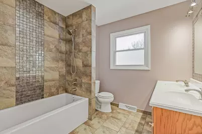 586 N 7th Avenue, Des Plaines, IL 60016 - Photo 23