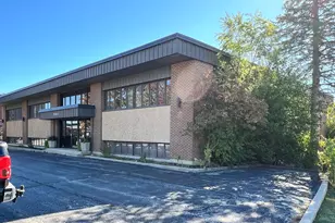 505 E Hawley St, Mundelein, IL 60060 - Photo 1