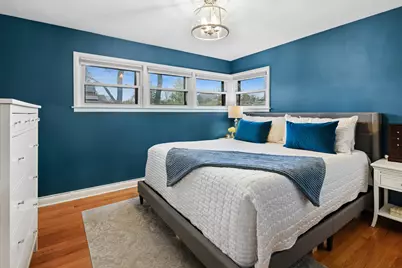 701 Peterson Avenue, Park Ridge, IL 60068 - Photo 15