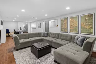 701 Peterson Ave, Park Ridge, IL 60068 - Photo 17