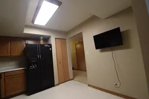 18 Forest Wood Ln, Park Forest, IL 60466 - Photo 9