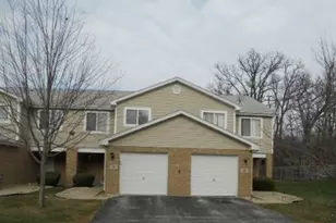 18 Forest Wood Ln, Park Forest, IL 60466 - Photo 1