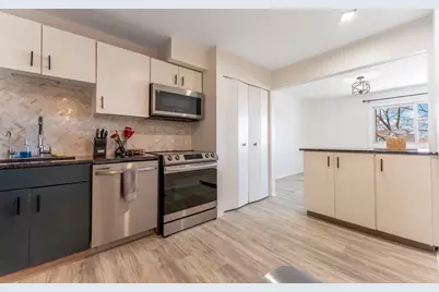 10015 Beverly Drive #404, Skokie, IL 60076 - Photo 7