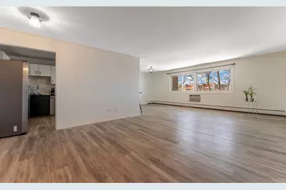 10015 Beverly Drive #404, Skokie, IL 60076 - Photo 3