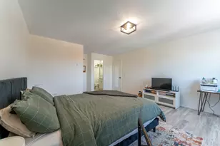 10015 Beverly Dr, Skokie, IL 60076 - Photo 11