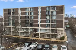 1043 S York Rd, Bensenville, IL 60106 - Photo 1