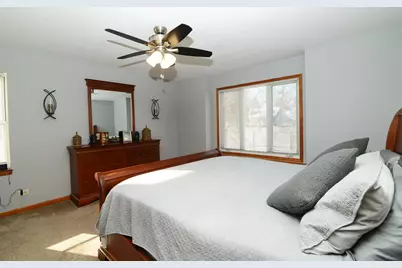 107 S River Road, McHenry, IL 60051 - Photo 17