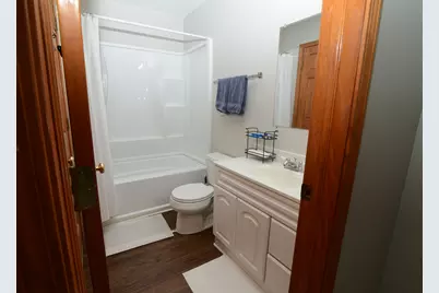 107 S River Road, McHenry, IL 60051 - Photo 21