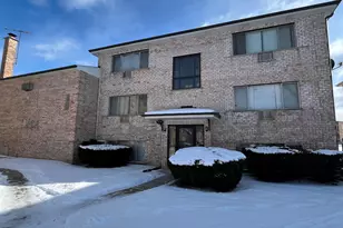 10430 Michael Todd Terrace, Glenview, IL 60025 - Photo 1