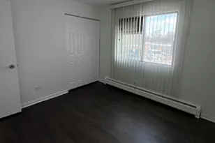 10430 Michael Todd Terrace, Glenview, IL 60025 - Photo 13