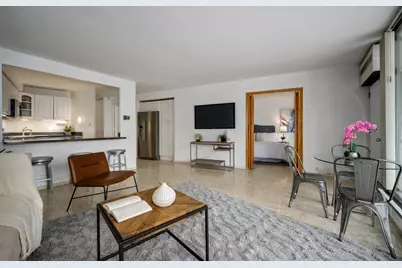 300 N State Street #2531, Chicago, IL 60654 - Photo 5