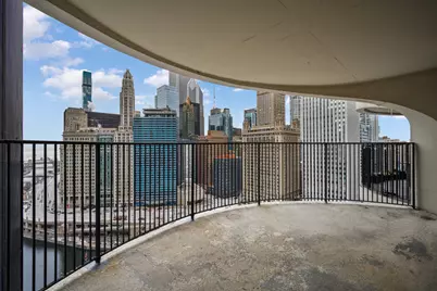 300 N State Street #2531, Chicago, IL 60654 - Photo 15
