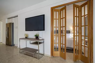 300 N State St, Chicago, IL 60654 - Photo 11