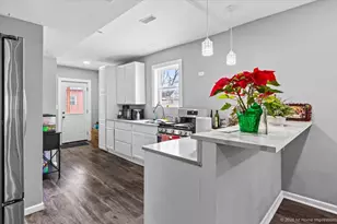 12531 S Honore St, Calumet Park, IL 60827 - Photo 7