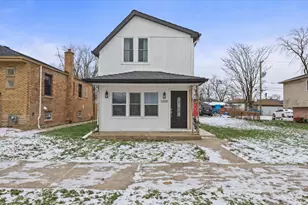 12531 S Honore St, Calumet Park, IL 60827 - Photo 1