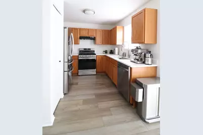 774 Hyacinth Lane, Dekalb, IL 60115 - Photo 5
