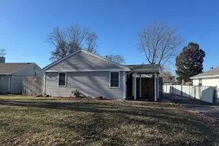 10032 S Cicero Ave, Oak Lawn, IL 60453 - Photo 1