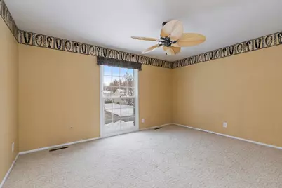 1021 Abbey Drive, Crystal Lake, IL 60014 - Photo 17