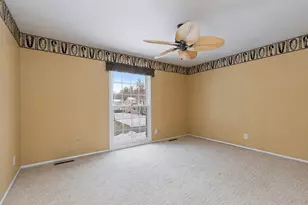 1021 Abbey Dr, Crystal Lake, IL 60014 - Photo 17