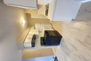 1035 Higgins Quarters Dr, Hoffman Estates, IL 60194 - Photo 7