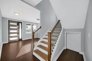 6532 W 112th St, Worth, IL 60482 - Photo 5