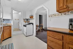 530 E Main St, Morris, IL 60450 - Photo 17