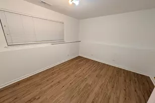 909 Mayfair Ct, Elk Grove Village, IL 60007 - Photo 25