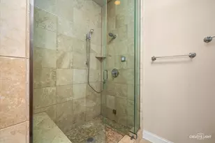 3747 N Ashland Ave, Chicago, IL 60613 - Photo 15