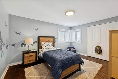 566 S Cedar Avenue, Elmhurst, IL 60126 - Photo 19