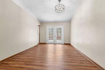 11738 Southgate Road, Roscoe, IL 61073 - Photo 7