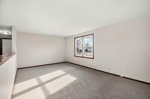 1227 Peacock Ln, Bradley, IL 60915 - Photo 5