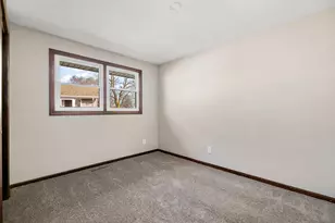 1227 Peacock Ln, Bradley, IL 60915 - Photo 15