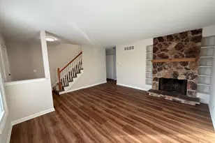 1333 Petersburg Ct, Carol Stream, IL 60188 - Photo 3