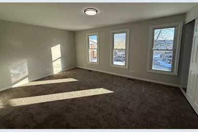 1333 Petersburg Court, Carol Stream, IL 60188 - Photo 7