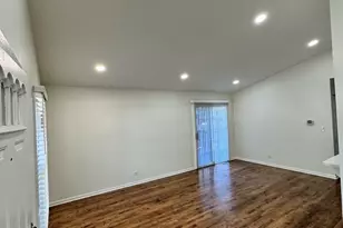 1944 Navarone Dr, Naperville, IL 60565 - Photo 5