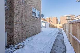 5032 Crain St, Skokie, IL 60077 - Photo 25